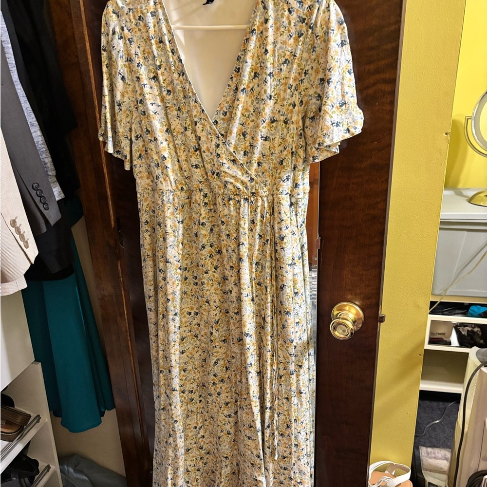 Torrid Floral Maxi Dress in Cream and Blue